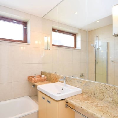 Miete einer hellen 3-Zimmer-Wohnung, 85 m², Staré Mesto, Bratislava, Slowakei